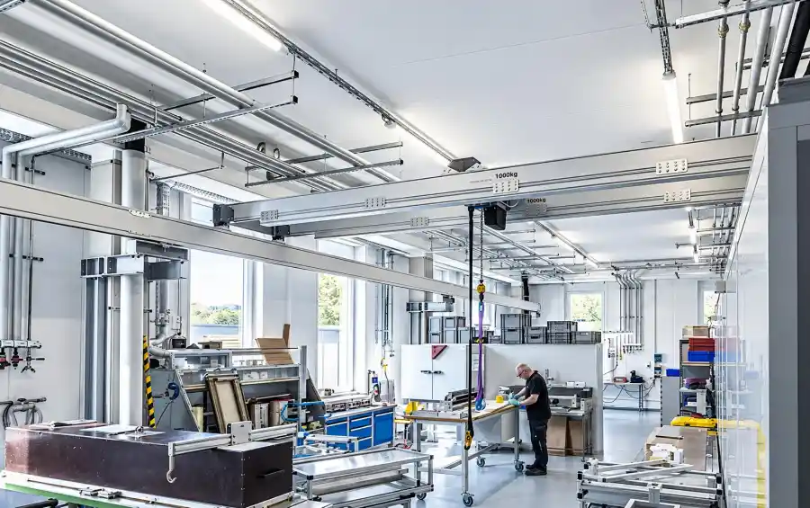 cleanroom overhead cranes.webp