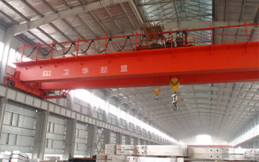 Insulating Overhead Crane.webp Insulating Overhead Crane.webp