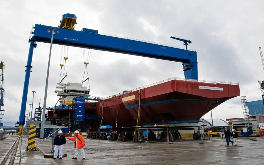 Shipbuilding Gantry Cranes.webp