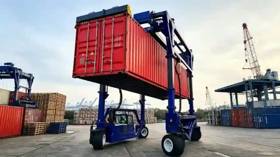 Container Straddle Carrier.webp